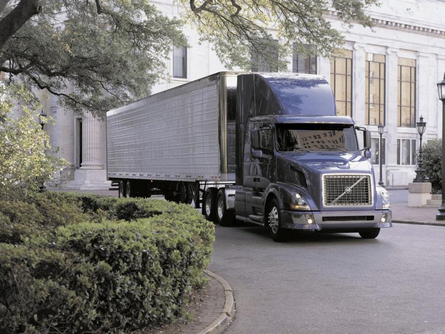  Volvo VNL 430 2002 года  (фото 1 из 2)
